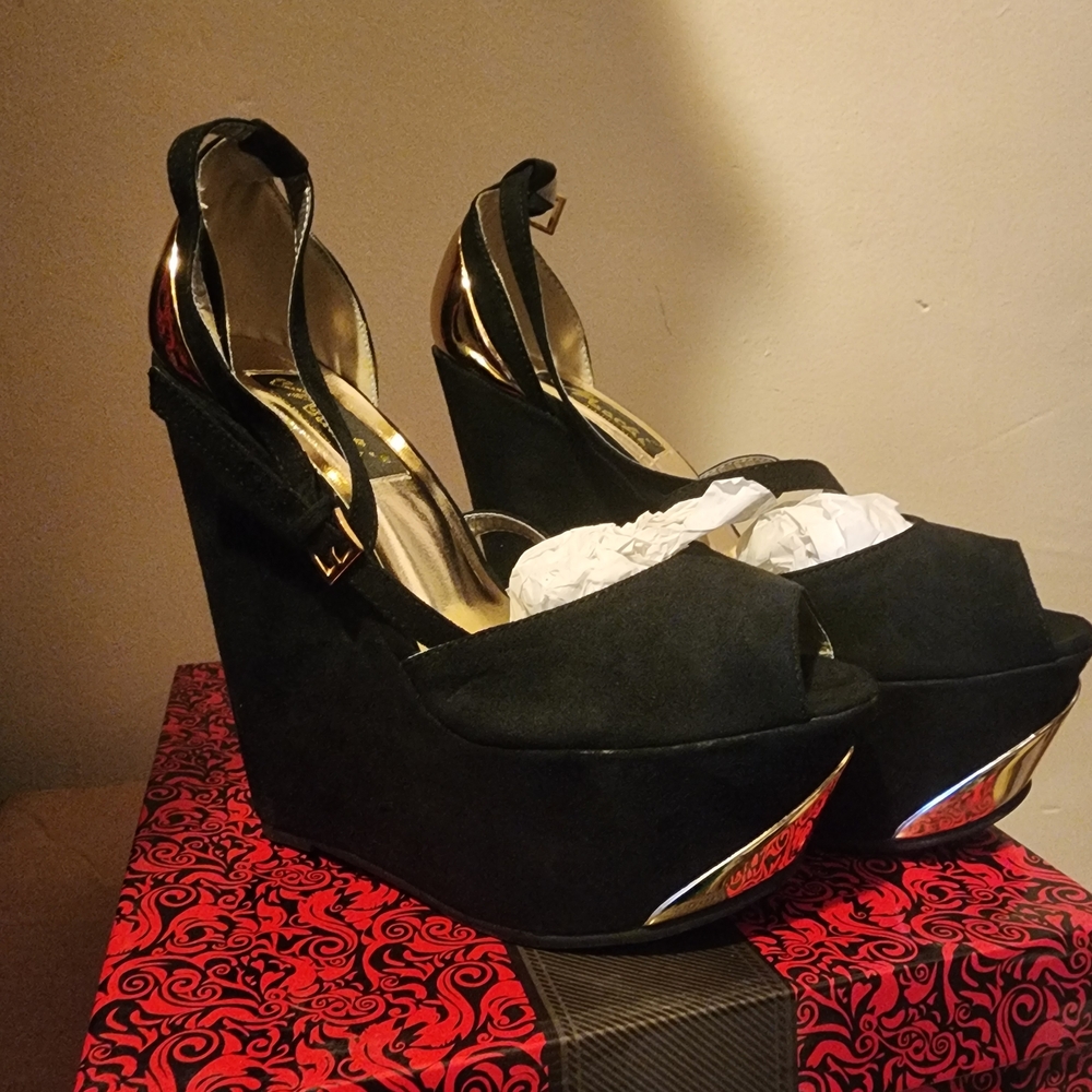 Black Suede Wedge Peep-Toe Heels with Gold Accent and Ankle Strap - Picture 2 of 3